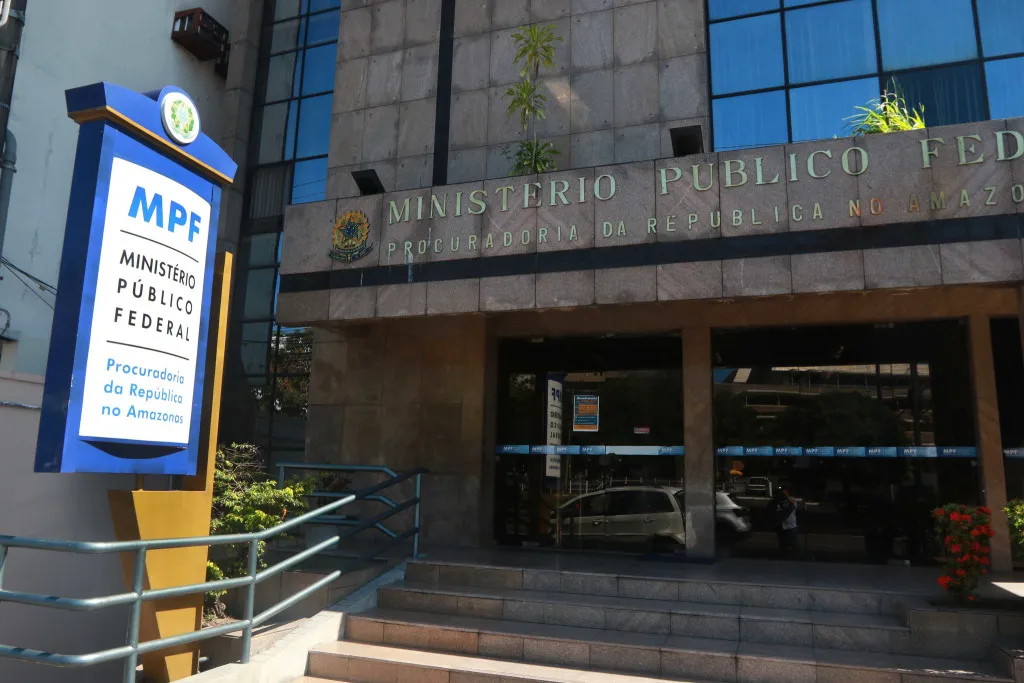 Quadrilha que Fraudou Benefícios do INSS é Condenada a Mais de 200 Anos de Prisão