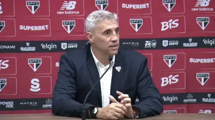 Crespo lamenta empate do São Paulo com o Santos: “Lástima pelo resultado”, mas exalta atuação e dupla Calleri-Lucas