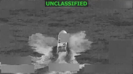 EUA bombardeiam embarcação no Pacífico Leste: Duas mortes e questionamentos sobre ações militares em rotas de tráfico