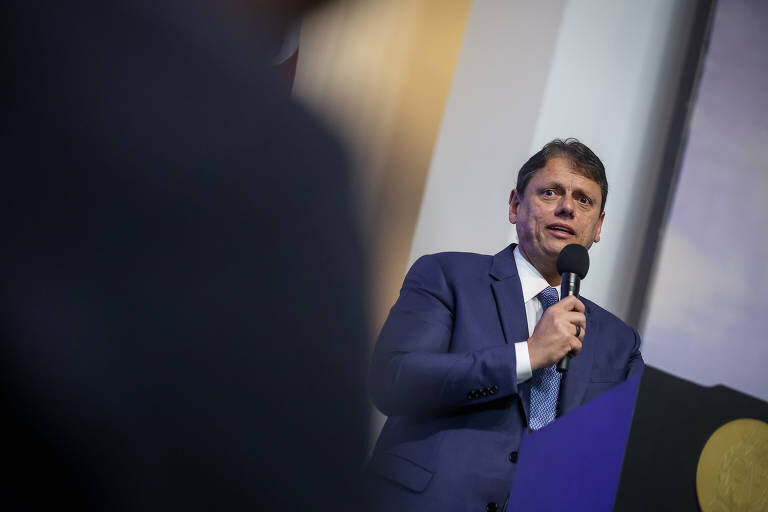 PSD aposta em reação de Tarcísio à pressão do PL por vice; Felício Ramuth e Kassab na disputa