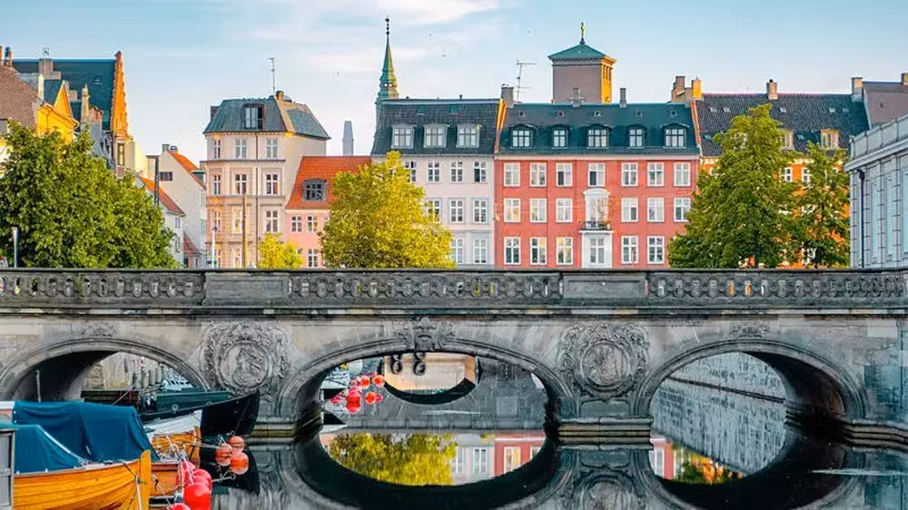 Finlândia no Topo, Costa Rica Surpreende: Descubra os Segredos dos Países Mais Felizes do Mundo em 2026