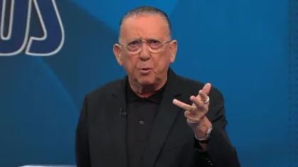 Galvão Bueno minimiza derrota do Brasil para França, mas alerta: “Defesa me preocupa” em amistoso com Ancelotti