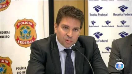 Alexandre Ramagem: De Aliado de Bolsonaro a Preso nos EUA, Imprensa Internacional Detalha Fuga e Condenação por Tentativa de Golpe