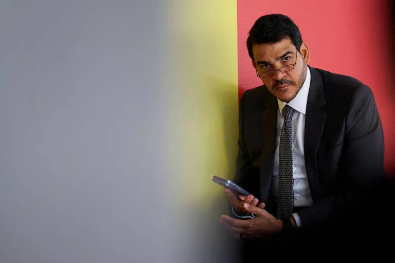 Pastores Evangélicos Apoiam Messias no STF, Discordando de Parlamentares e Criticando Divisões Internas