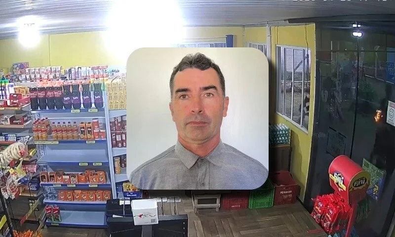 Vereador é atacado e incendiado por rival em Guaraqueçaba, litoral do Paraná; veja o momento chocante