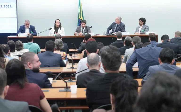 Congresso Debate Mudança no Orçamento de 2026: Receita Federal Passa por Reestruturação Administrativa