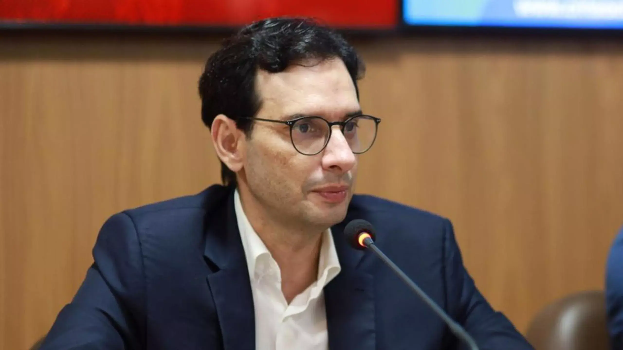 Relator da PEC da escala 6×1 defende que quem ganha acima de R$ 16 mil fique sem limite de jornada de trabalho