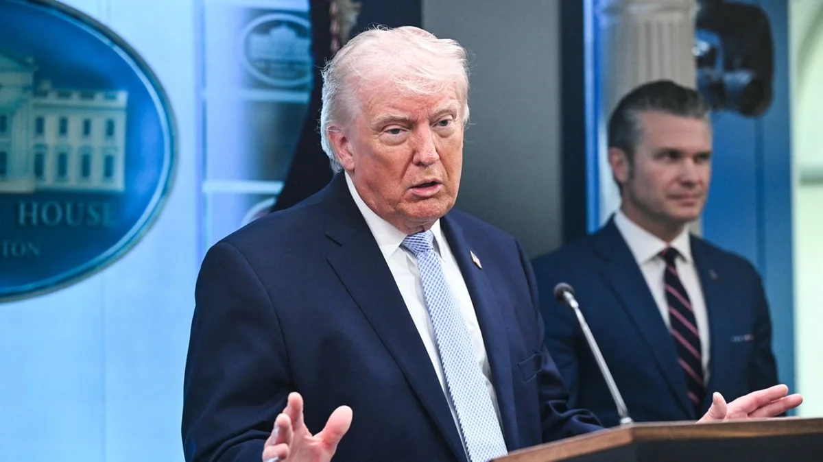 Trump diz que não há urgência para acordo com Irã e mantém bloqueio dos EUA no Estreito de Ormuz