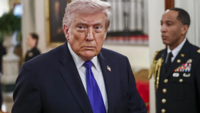 Trump solta ultimato: Irã pode levar “outro grande golpe” se acordo de paz fracassar