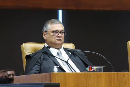 Flávio Dino nega liberdade a Deolane, não vê ilegalidade em prisão preventiva e recusa conceder habeas corpus de ofício
