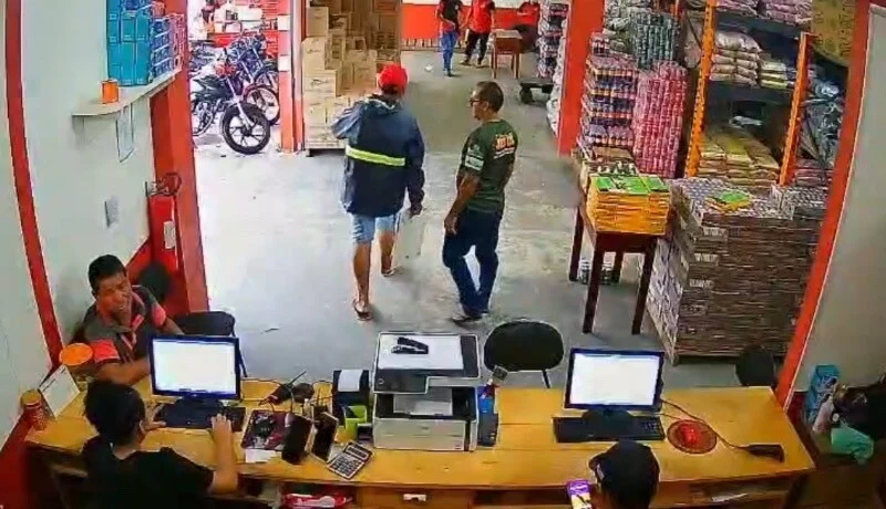 Trabalhador Reage a Assalto com Facão e Decepciona Mão de Bandido em Mercadinho no Pará; Veja Vídeo