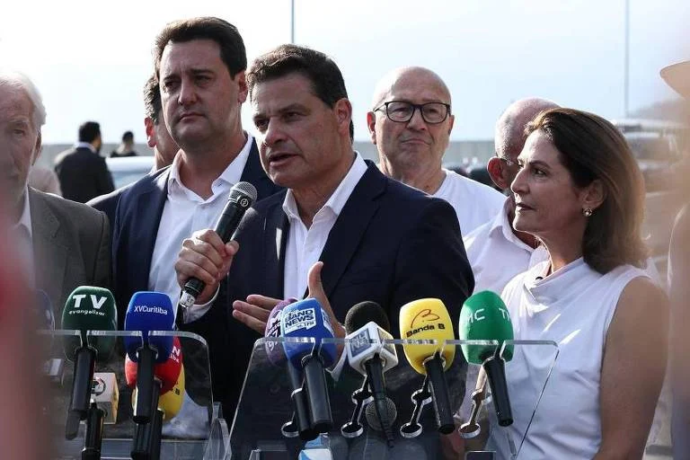 Ratinho Jr Inaugura Ponte da Vitória em Guaratuba e Impulsiona Sandro Alex nas Pesquisas Eleitorais