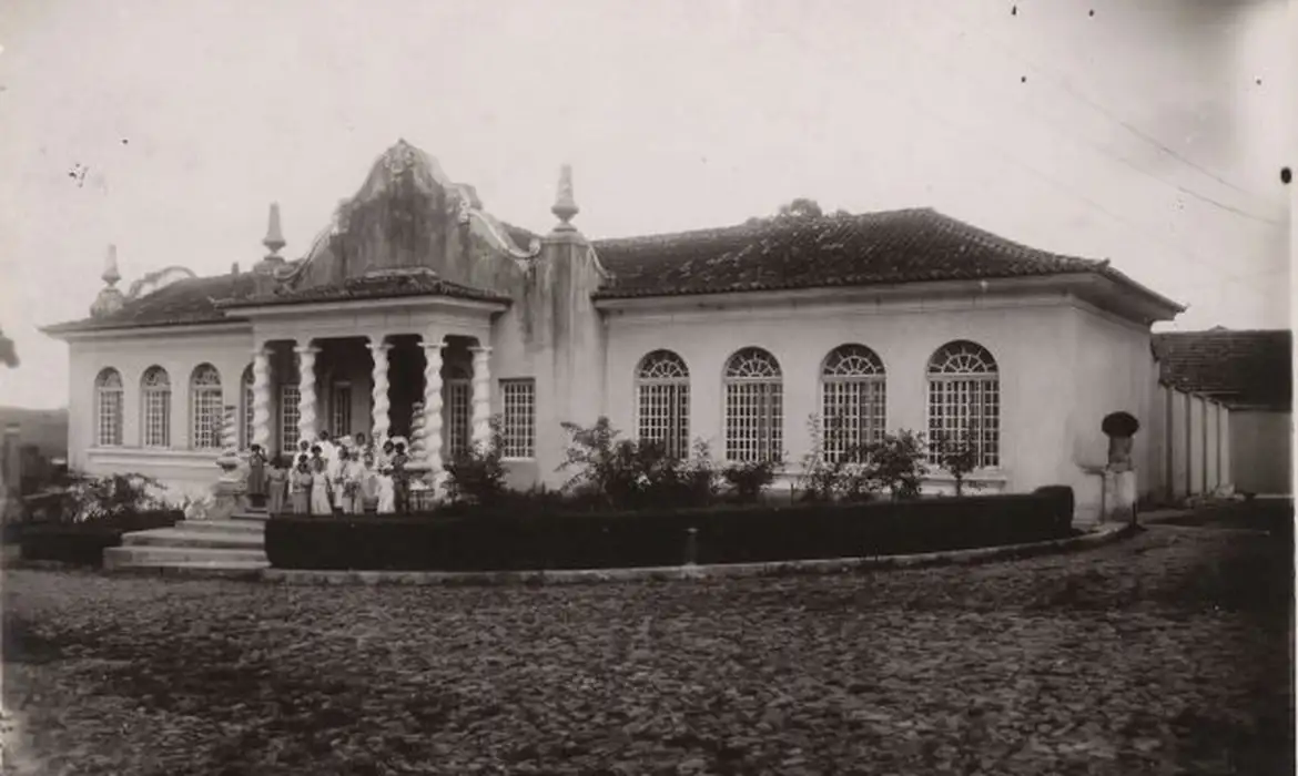 UFJF e UFMG Pedem Desculpas Históricas: Cadáveres de Pacientes Psiquiátricos em Aulas de Anatomia Geram Reparação