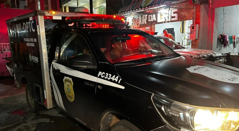 Mistério em Manaus: Homem de 42 anos é encontrado morto em casa no bairro Petrópolis; polícia investiga caso