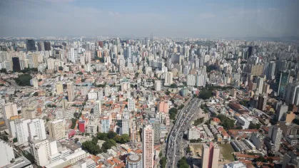 São Paulo: Fim de Maio Traz Chuvas Iniciais e Temperaturas Entre 13°C e 26°C, Com Sol no Fim de Semana
