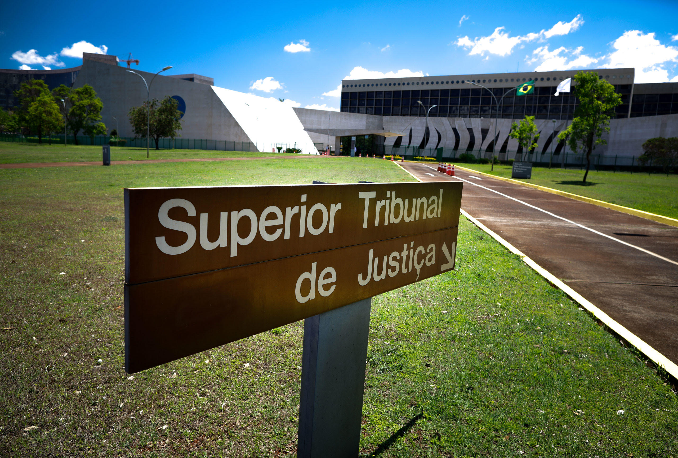 STJ abre investigação para desvendar uso de “código secreto” contra IA e evitar fraudes em decisões judiciais
