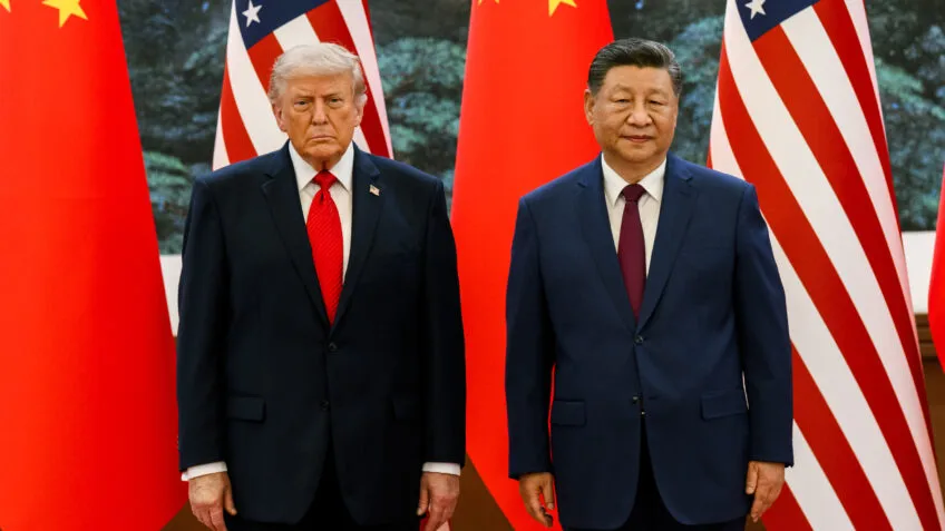Trump mantém portas abertas para venda de armas a Taiwan, sinaliza diálogo com líder taiwanês