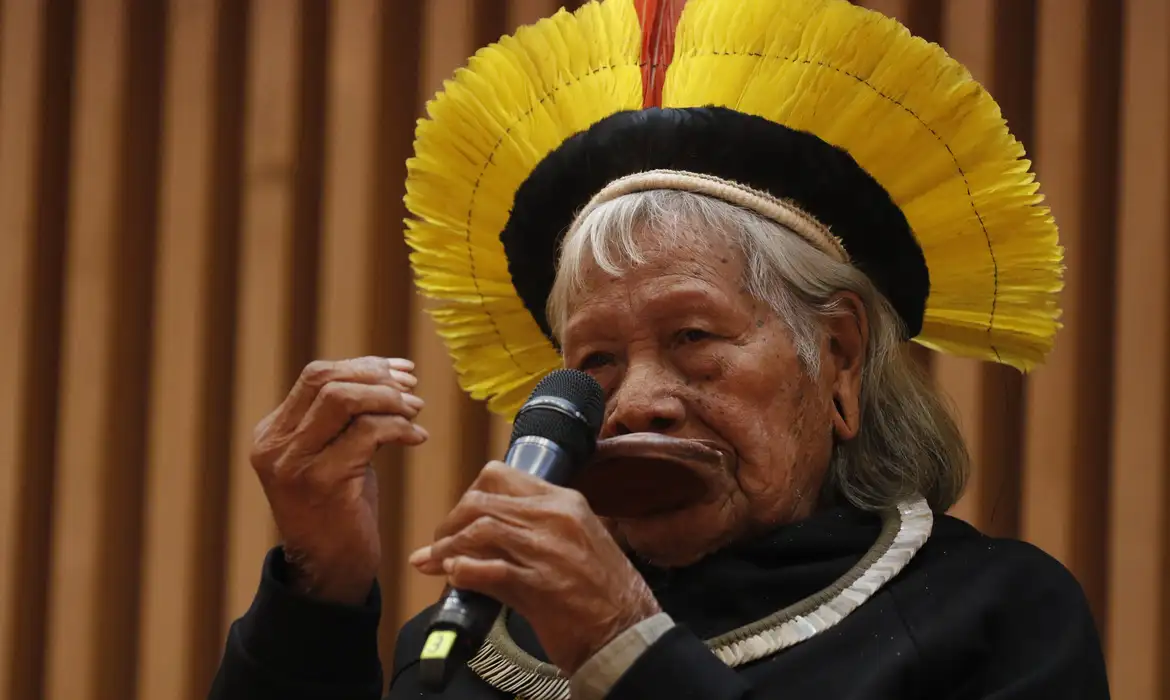 Cacique Raoni, 94 anos, está em estado grave, mas estável: entenda o quadro de saúde do líder indígena