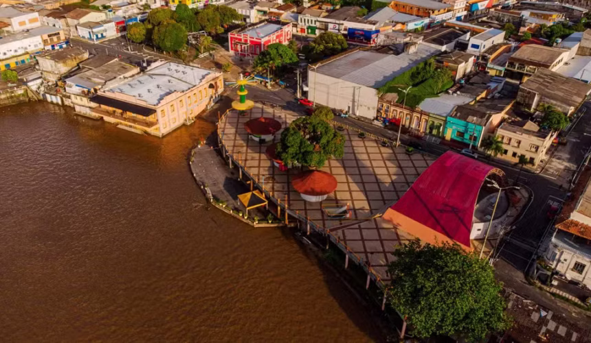 Parintins Além do Bumbódromo: Descubra as Festas, Shows e Atrações que Aquecem a Ilha Durante o Festival Folclórico