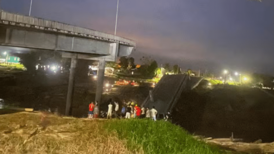 Ponte de R$ 36 milhões desaba no AC um dia após interdição; Entenda