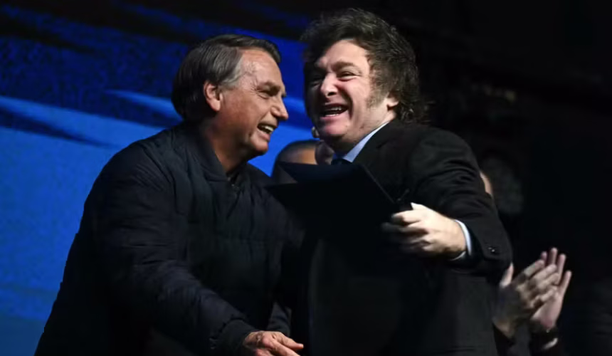 Moraes veta visita de Milei a Bolsonaro e mantém suspensão de encontros por 30 dias