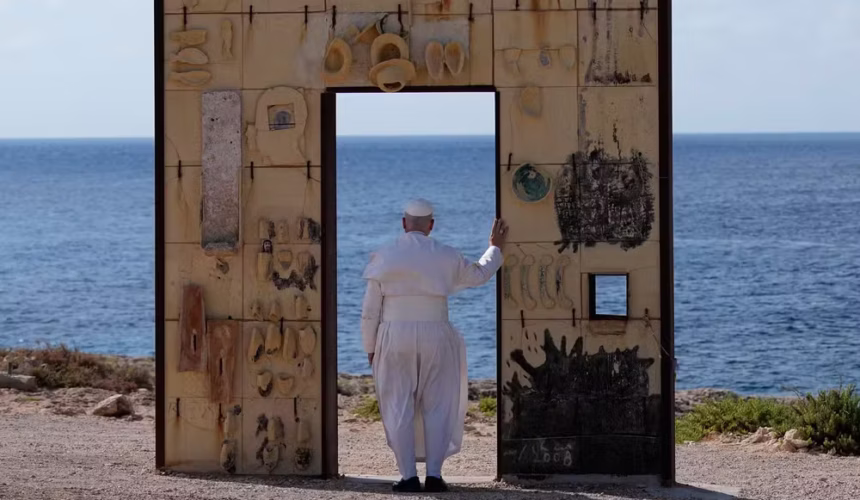 Papa Leão XIV Choca o Mundo: Dia da Independência dos EUA é Marcado com Oração por Imigrantes Mortos no Mediterrâneo