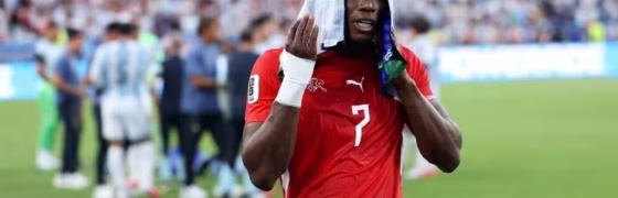 Atacante da Suíça Expulso após Simular Falta em Jogo da Copa do Mundo Contra a Argentina: Entenda o Lance Polêmico