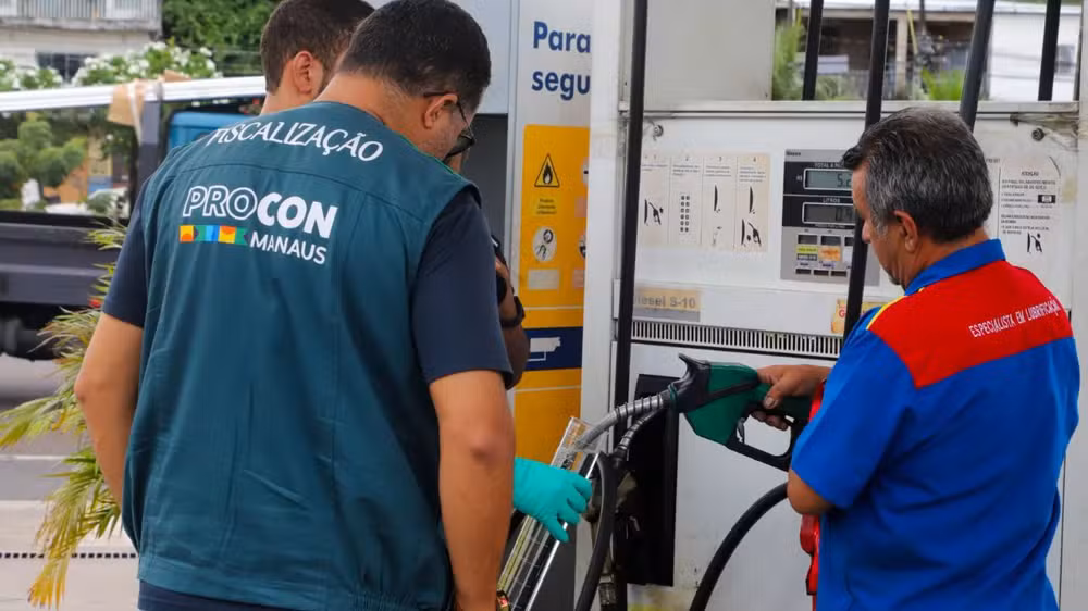Diesel S10 em Manaus: Pesquisa do Procon revela queda de 1,43% no menor preço; gasolina e etanol seguem estáveis
