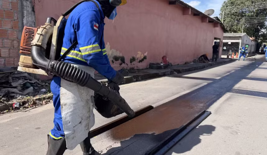 Mutirão das Águas de Manaus: Mais de 50 bairros ganham ruas recuperadas com 1,3 mil toneladas de asfalto novo