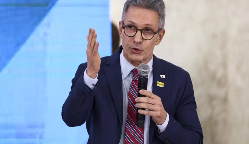 Zema critica “julgamento político” do 8/1 e propaga modelo empresarial para o país
