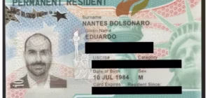 Green card para Eduardo Bolsonaro: como o documento amplia direitos e dificulta extradição em meio à crise EUA-Brasil