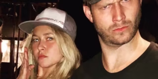 Bastidores conturbados: Guitarra vintage e bens de Hayden Panettiere teriam sido penhorados por ex antes de sua morte