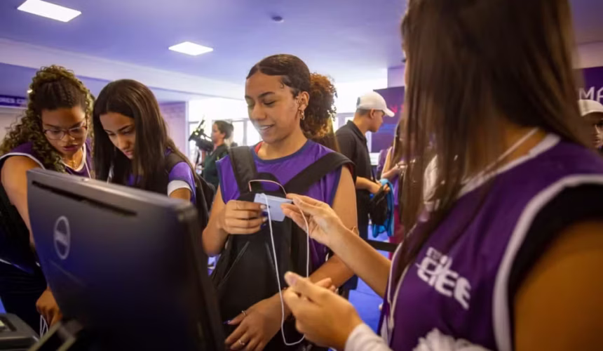 Oportunidades Imperdíveis: 130 Vagas de Estágio e Aprendizagem em Manaus para Jovens Estudantes