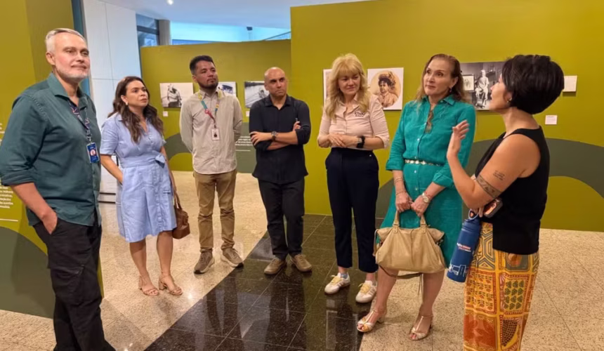 Fundação Rede Amazônica e ICBEU Manaus fortalecem laços em visita institucional com foco em educação e cultura