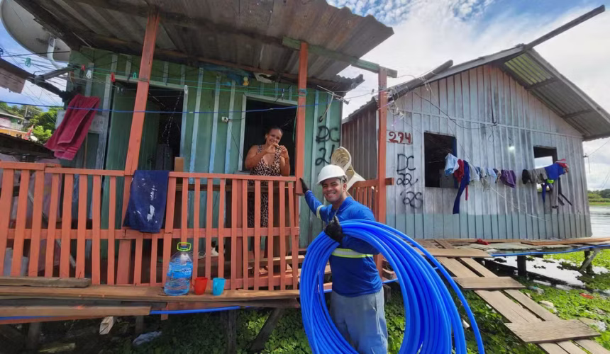 Dia da Amazônia: Saneamento em Manaus Luta Contra Desafios em Igarapés e Palafitas com Tarifas Sociais
