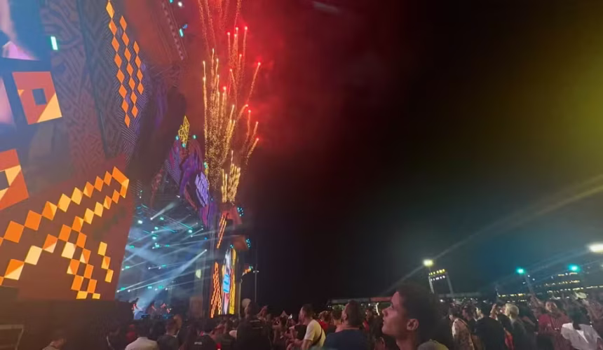 Iza, Dennis DJ e Filho do Piseiro Incendeiam Manaus: Segunda Noite do Sou Manaus 2026 Agita o Centro Histórico com Sucessos e Cultura