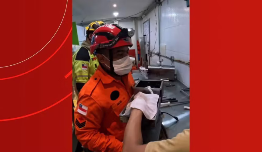 Trabalhador em Manaus Vive Momento de Pânico com Dedo Preso em Amaciador de Carne; Bombeiros Realizam Resgate Complexo