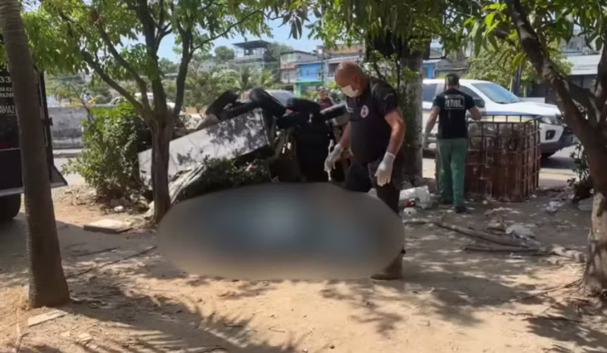 Mulher Encontrada Morta em Saco Plástico com Mãos Amarradas em Manaus: Polícia Investiga Crime Chocante na Avenida Brasil