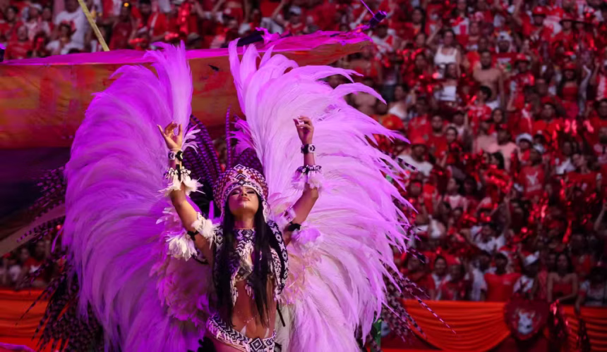 Lívia Christina, ex-Casa de Vidro do BBB 26, é a nova Cunhã-Poranga do Boi Garantido; Isabelle Alcântara assume Rainha do Folclore