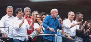 Eleições 2026: Lula pede mobilização, Alckmin enfrenta vaias e TSE debate canal pró-presidente em dia de Festa da Padroeira