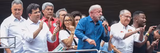 Eleições 2026: Lula pede mobilização, Alckmin enfrenta vaias e TSE debate canal pró-presidente em dia de Festa da Padroeira