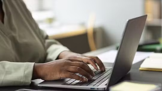 Fim da Escala 6×1 é Aprovado: Trabalhadores Terão Dois Dias de Folga por Semana e Jornada Reduzida