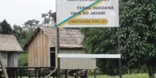 Univaja pede desculpas após polêmica de transporte eleitoral indígena no AM; TRE-AM exige planejamento para 2026